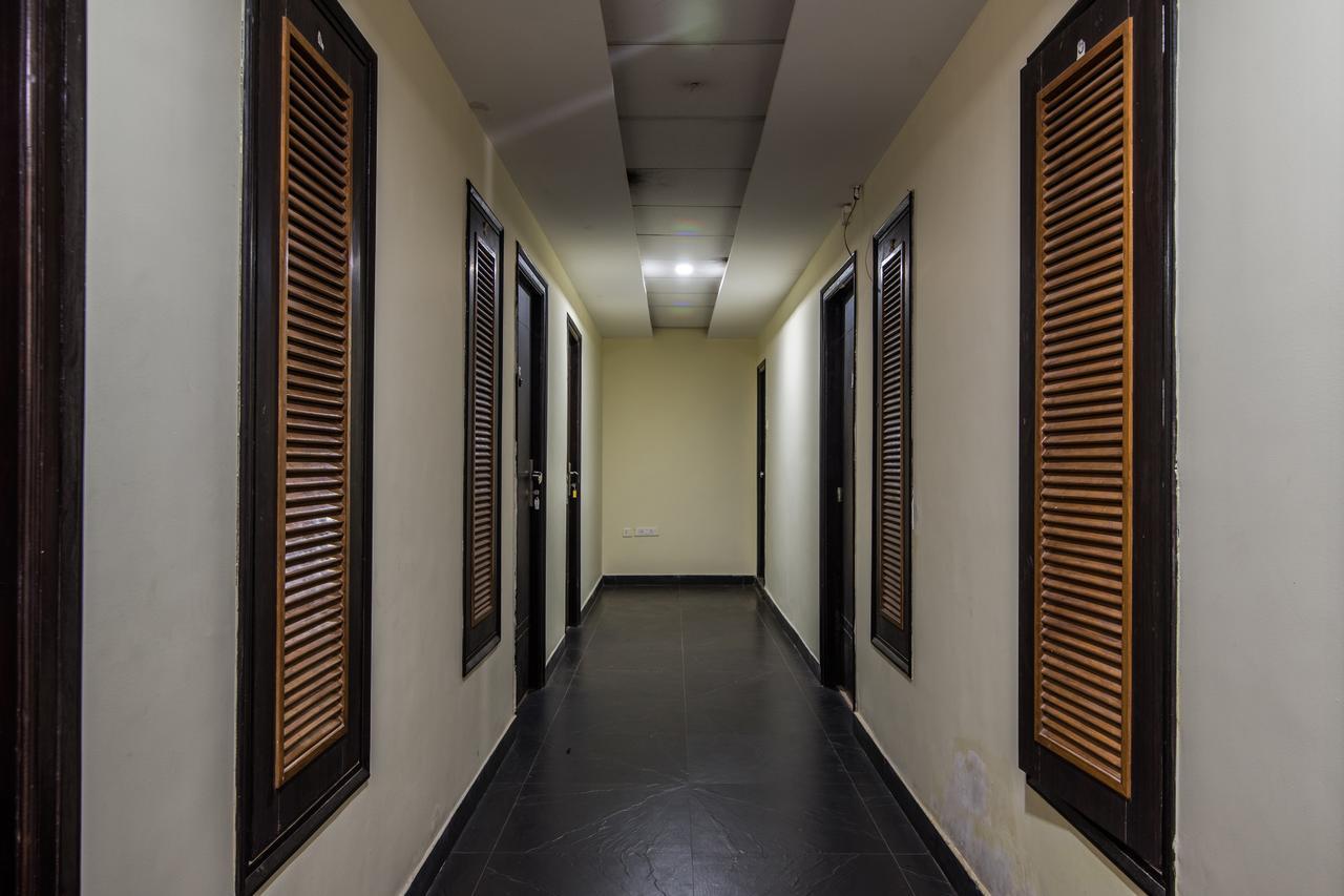 Oyo 9913 Nova De Goa Hotel ปณชี ภายนอก รูปภาพ