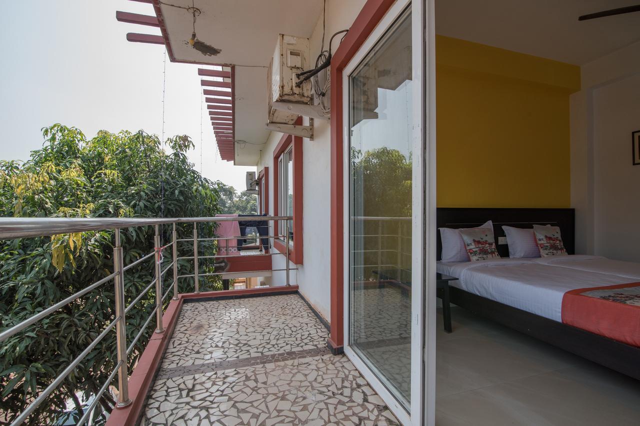Oyo 9913 Nova De Goa Hotel ปณชี ภายนอก รูปภาพ